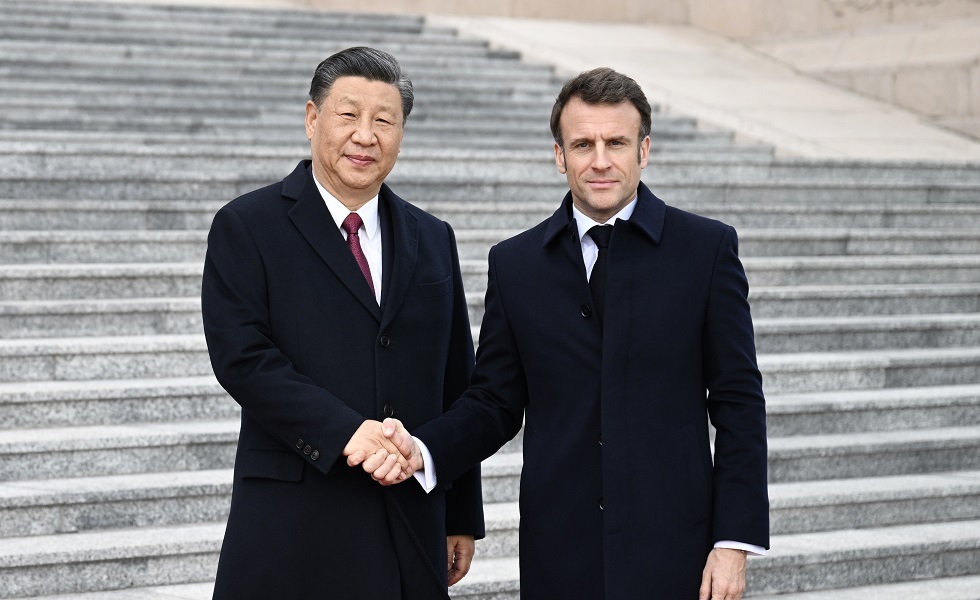 ماكرون: فرنسا مستعدة للتعاون مع الصين لتسوية الأزمة الأوكرانية