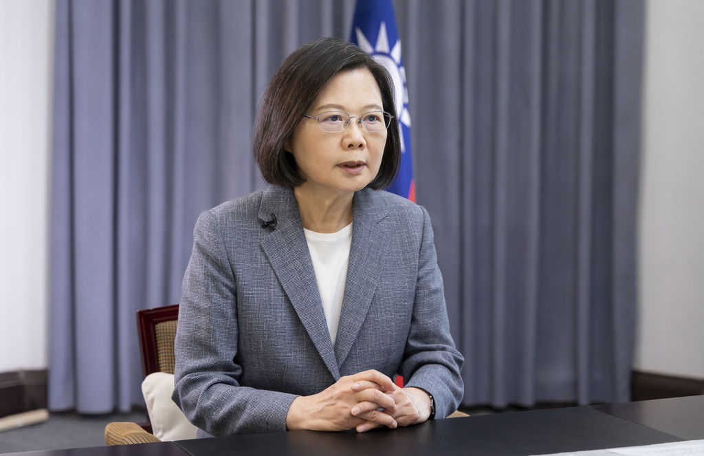 رئيسة تايوان تدين المناورات العسكرية الصينية 