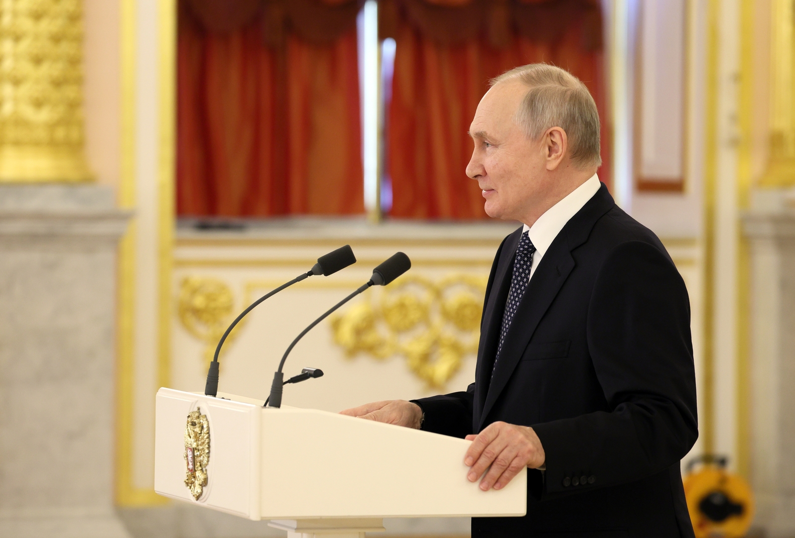 بوتين: الاقتصاد الروسي يواصل نموه باطراد