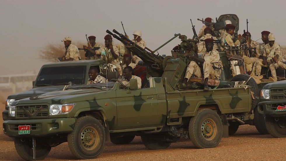 الجيش السوداني يقرر حل قوات الدعم السريع وإنهاء انتداب جميع أفراد الجيش لديها