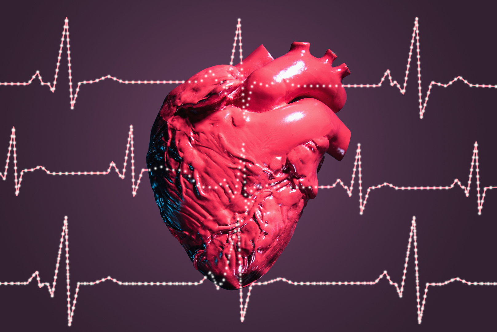 خمس علامات غير عادية قد يعني ظهورها أنك عرضة لخطر أمراض القلب