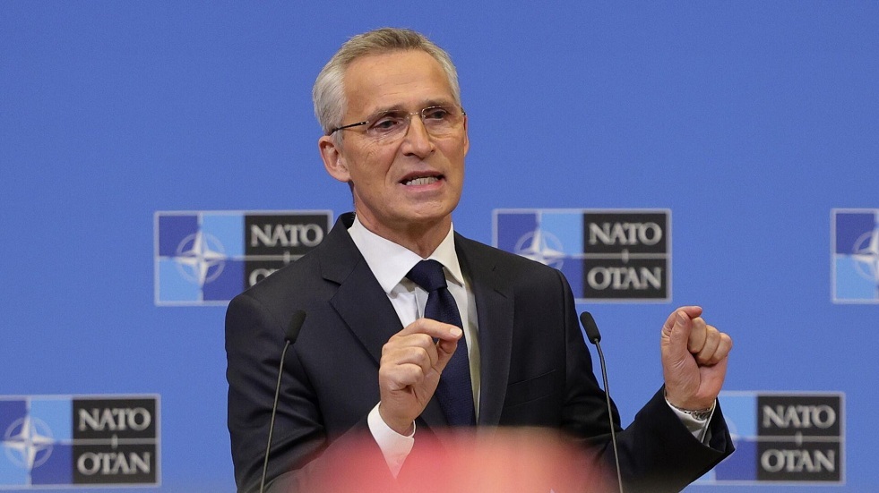 ستولتنبرغ: يتعين على دول الناتو نقل المزيد من الأسلحة إلى كييف