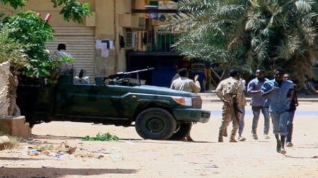 تجدد القتال العنيف في العاصمة السودانية الخرطوم وسط إطلاق نار كثيف ودوي للانفجارات