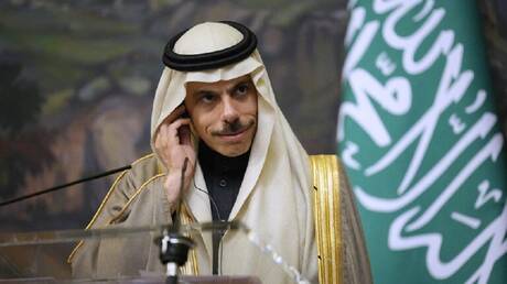 وزير الخارجية السعودي يبحث هاتفيا الوضع في السودان مع البرهان ودقلو