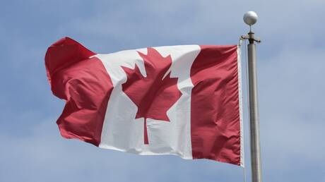 كندا تدعو مواطنيها لعدم التقدم بطلب للحصول على جواز سفر
