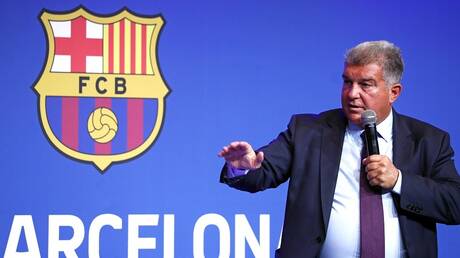رئيس برشلونة يعلن الاتفاق على 
