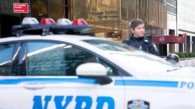 الشرطة الأمريكية تطوق برج ترامب في انتظار وصول الرئيس السابق إلى نيويورك (صور)