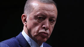 أردوغان يعرب عن قلقه حيال التطورات في تونس إثر توقيف رئيس حزب النهضة راشد الغنوشي