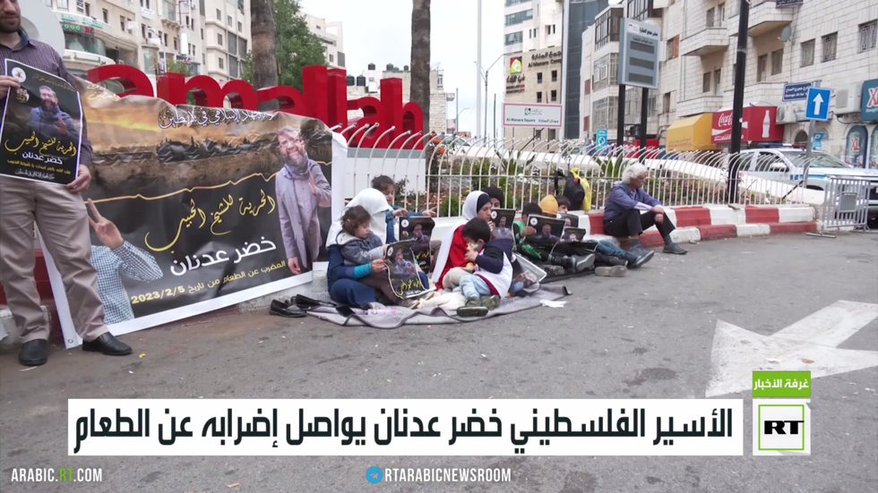 الأسير الفلسطيني خضر عدنان يواصل إضرابه عن الطعام