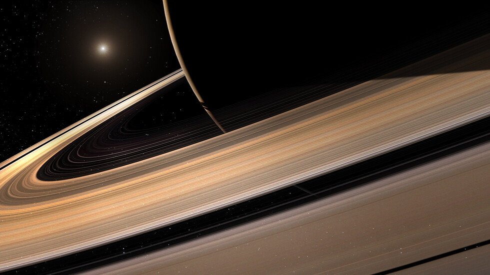 متى سيفقد زحل حلقاته الأيقونية؟