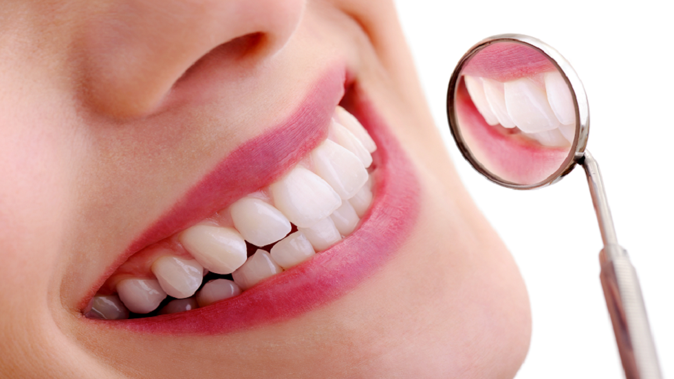 ممارسات شائعة تدمر أسنانك!