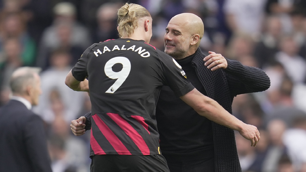 غوارديولا يعلق على مقارنة هالاند بميسي