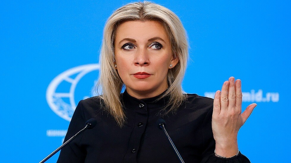 زاخاروفا تسخر من بوريل بعد تصريحه حول خطتي زيلينسكي وبكين للسلام