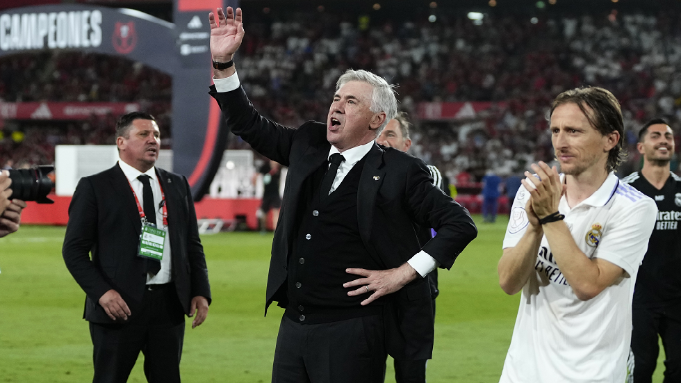 رئيس ريال مدريد ينهي الجدل حول مستقبل أنشيلوتي مع الفريق