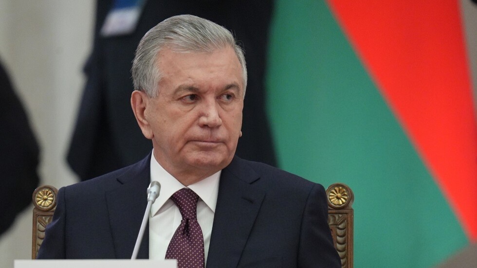 رئيس أوزبكستان يعلن إجراء انتخابات رئاسية مبكرة في البلاد