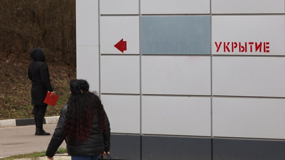 إصابة 4 أشخاص في قصف أوكراني على مدينة شيبيكينو الروسية