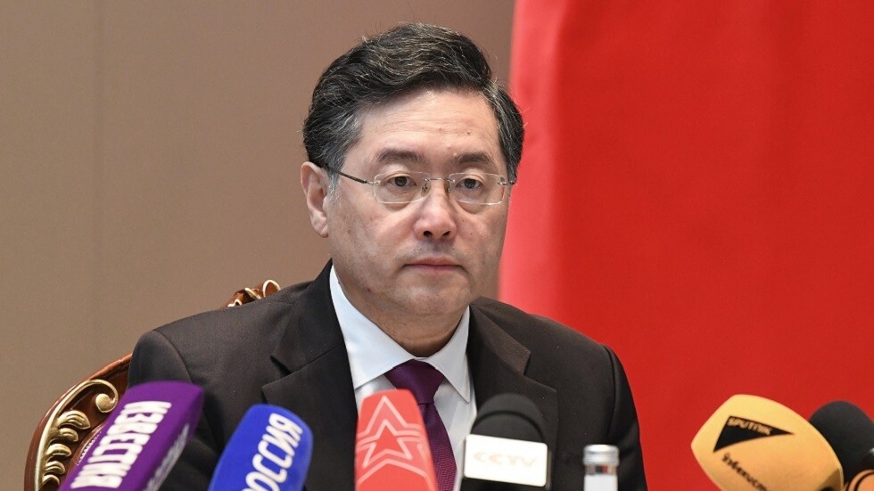 "قياس عملاق بعصا قزم".. بكين تؤكد أن علاقاتها مع موسكو تجاوزت "الأنماط القديمة"