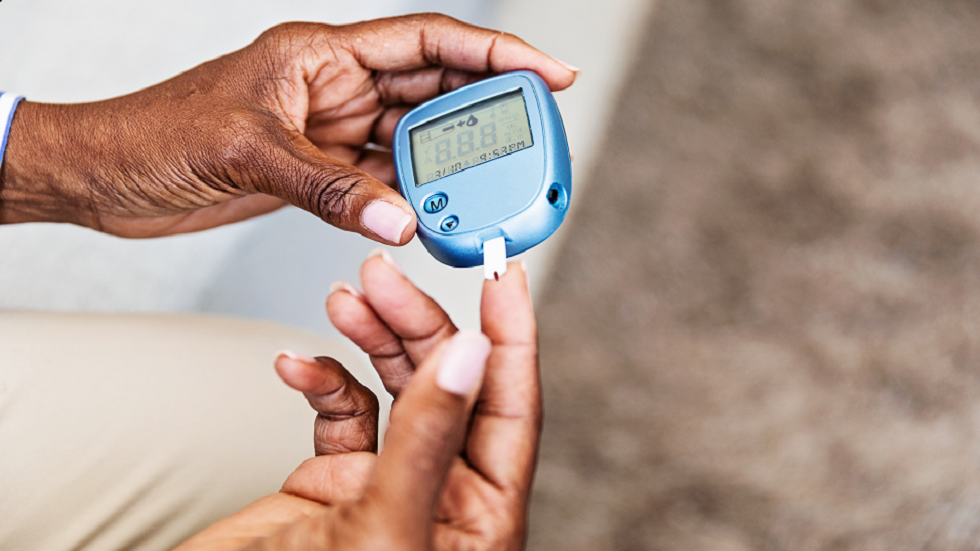 3 بقع ملونة على جلدك يمكن أن تدل على الإصابة بمرض السكري!