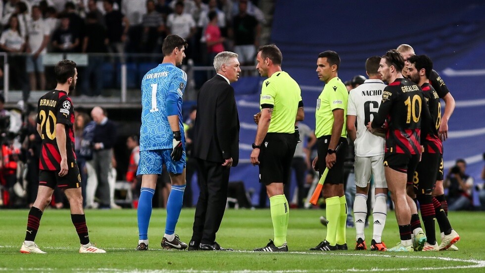 شاهد.. صورة توضح عدم شرعية هدف مانشستر سيتي وسط احتجاج لاعبي ريال مدريد