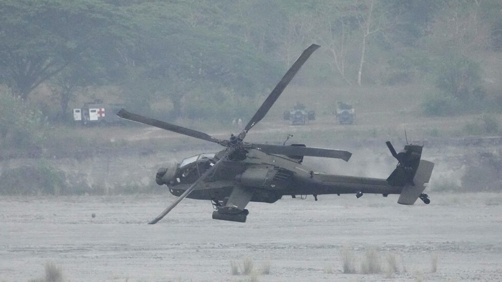 وزير دفاع بولندا: نريد شراء نحو 100 مروحية من طراز