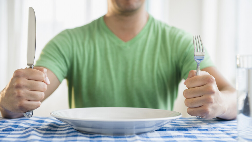 دراسة: الشعور بالجوع يمكن أن يكون مرتبطا بتباطؤ الشيخوخة!