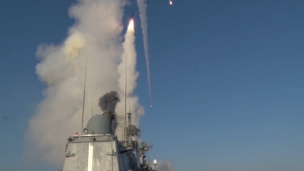 أسطول البحر الأسود: نفذنا منذ بداية العملية 180 ضربة بصواريخ كاليبر ضد أهداف أوكرانية هامة