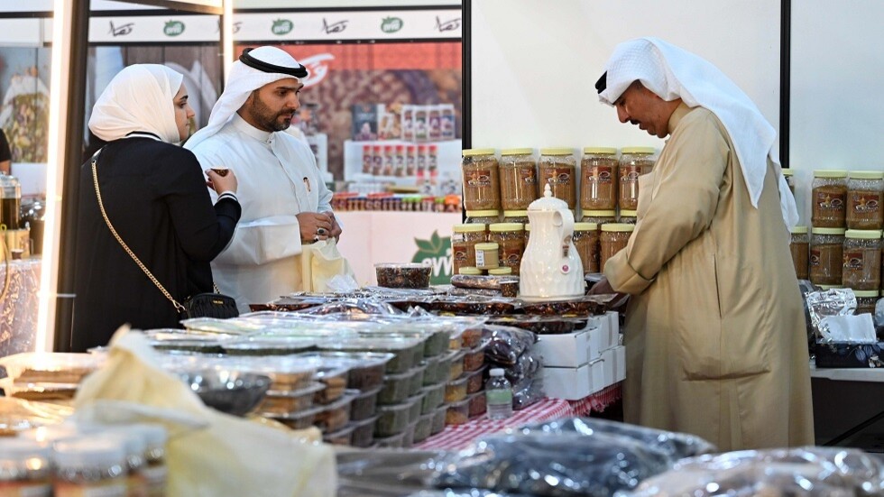 منع 25 وافدا فيليبينيا وصلوا إلى مطار الكويت من دخول البلاد