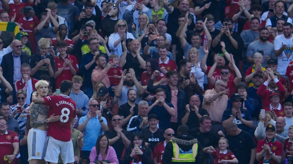 مانشستر يونايتد يصالح جماهيره ويستغل تعثر نيوكاسل (فيديو)