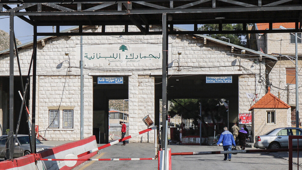 لبنان يتوقف عن تسوية أوضاع السوريين المخالفين للقوانين استعدادا لمغادرتهم طوعا