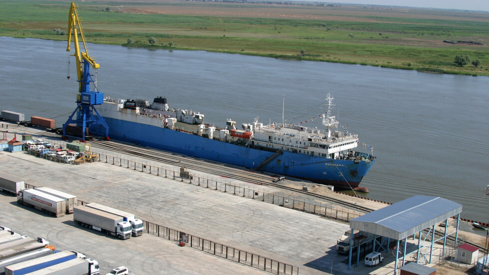شريان بديل لقناة السويس ويساعد على زيادة التجارة بين روسيا والخليج (صور)