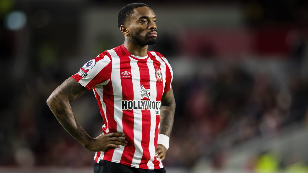 إيقاف مهاجم منتخب إنجلترا توني لثمانية أشهر