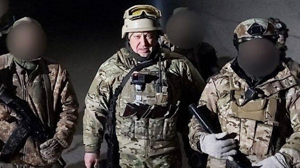 "جاء لمقابلتنا".. رئيس "فاغنر" يعلن مقتل مرتزق أمريكي في أرتيوموفسك (فيديو)