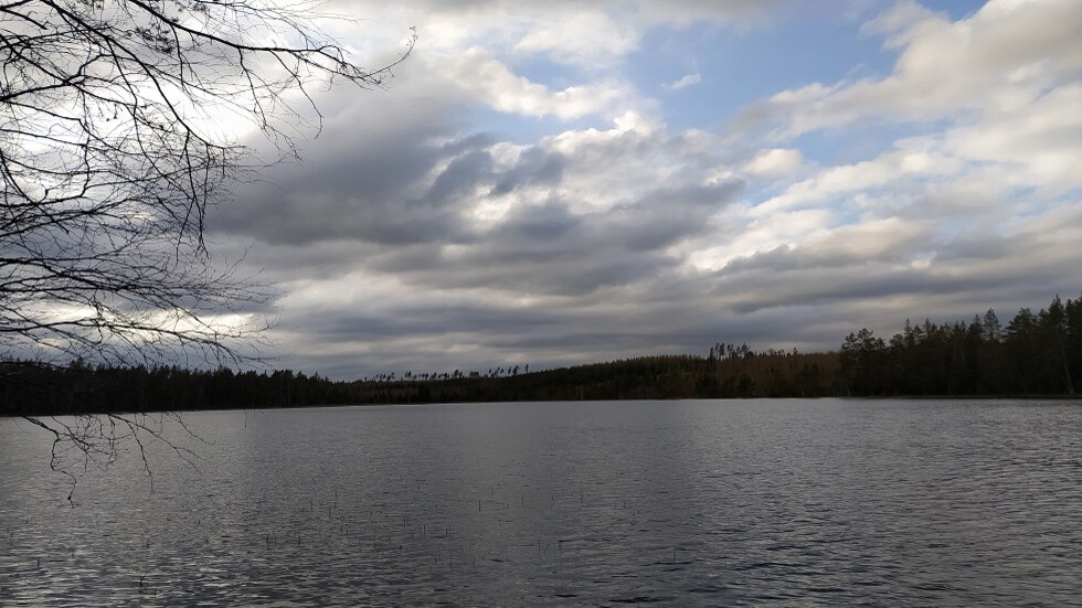 دراسة: المياه العذبة مهددة مع اضمحلال نصف بحيرات العالم وخزاناته