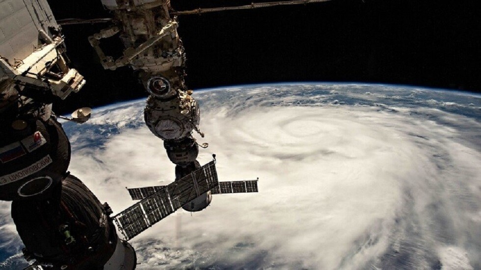 المحطة الفضائية الدولية تعدل مدارها لاستقبال مركبة روسية