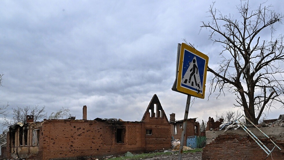 شهود عيان: العسكريون الأوكرانيون يسرقون كل شيء في أرتيوموفسك