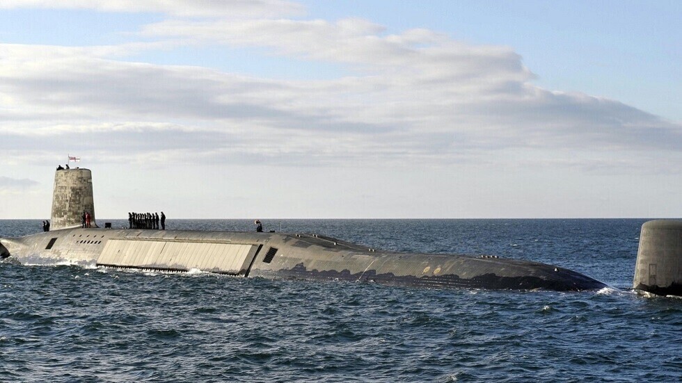 إيران تتحدث عن عودة بناء "الغواصات الثقيلة" وتتفاخر بإخضاع "فلوريدا النووية"