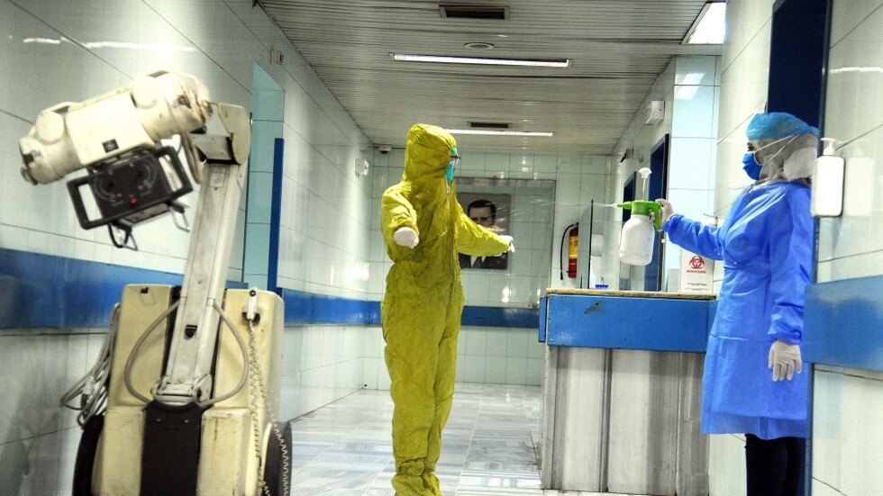 مرض نادر أصاب 8 أشخاص في العالم فقط.. أطباء سوريون يجرون عملية ناجحة لرجل مصاب بـ