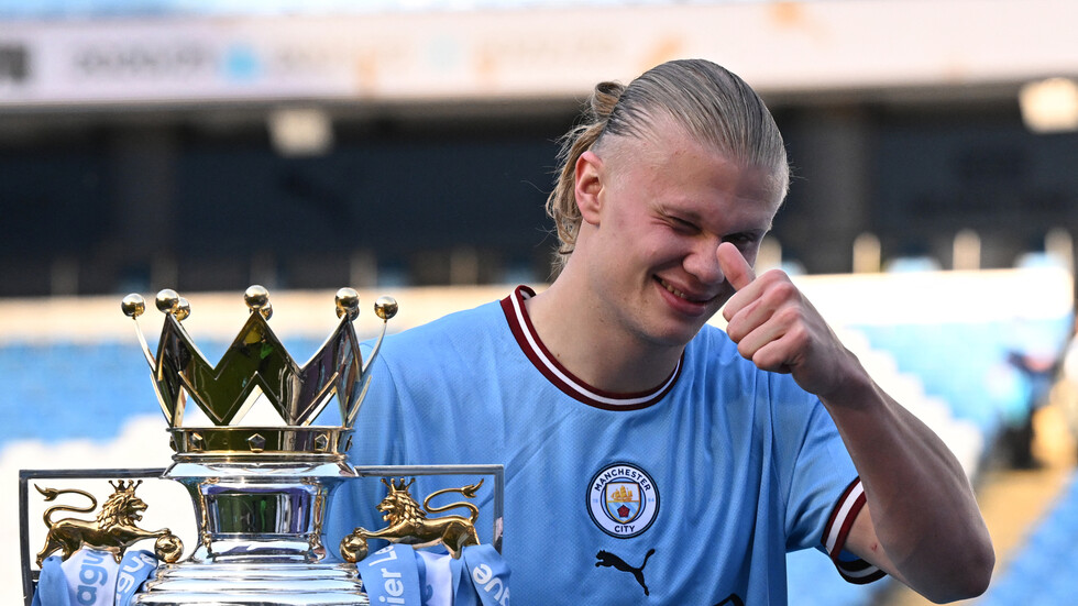 بالفيديو.. لفظ بذيء أمام الملايين.. هالاند يتعرض لموقف 