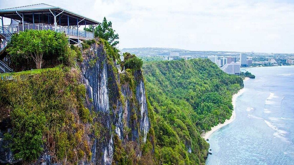 إعصار "ماوار" يتجه نحو جزيرة غوام في المحيط الهادىء