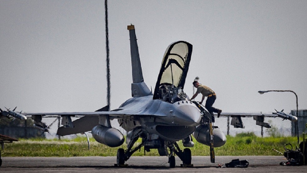الدفاع الإسبانية: لا توجد لدينا مقاتلات من طراز "إف-16" لإرسالها إلى أوكرانيا