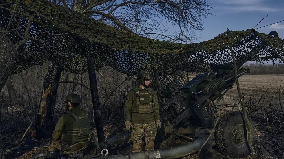 جنرال فرنسي يوضح سبب موافقة الولايات المتحدة على إمداد أوكرانيا بمقاتلات "إف-16"