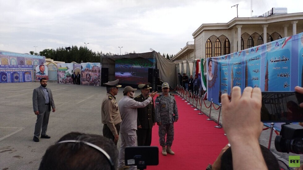 إيران.. إزاحة الستار عن صاروخ  "خرمشهر 4" (فيديو)