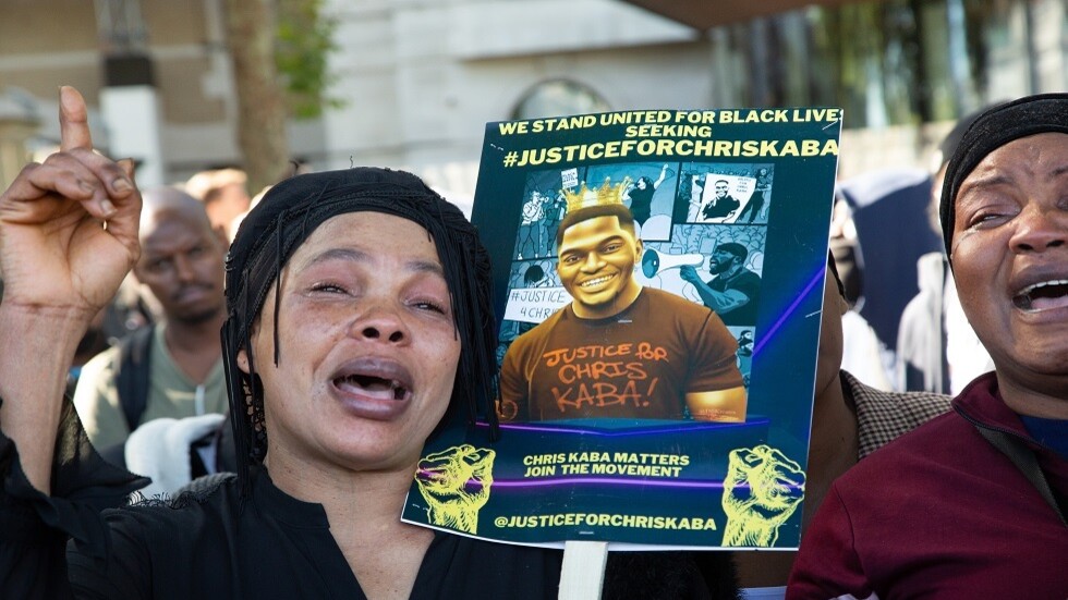 تقرير: العنصرية والتحيّز الجنسي وكره النساء والتمييز تتجذّر في جهاز شرطة اسكتلندا