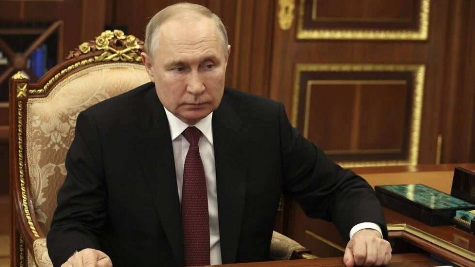 بوتين: ناقشت مع لافروف تفعيل نظام الإعفاء من التأشيرة للعديد من الدول والفئات