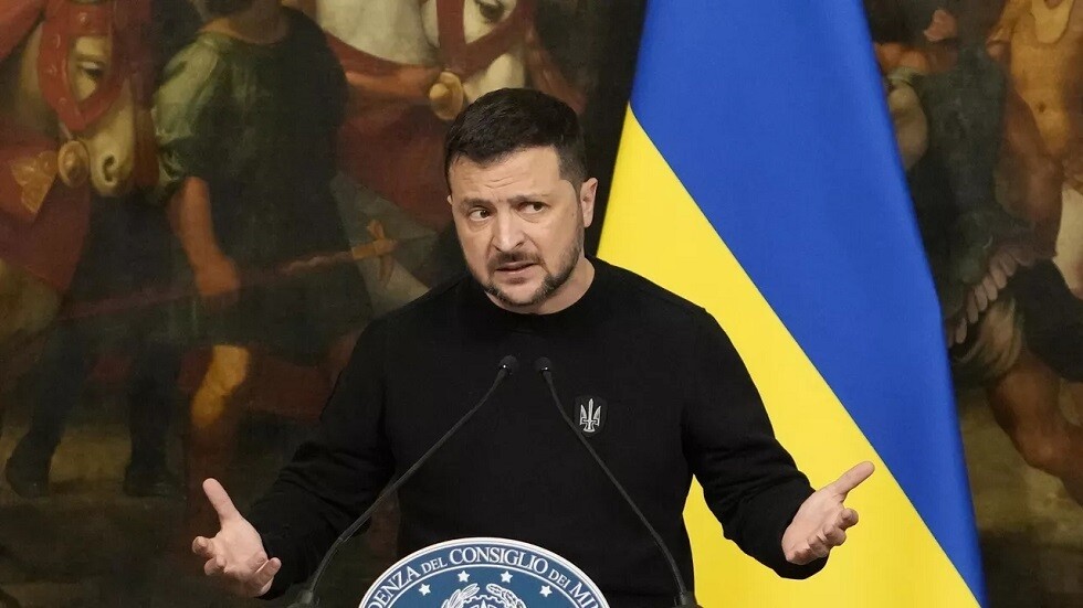 رئيس برلمان القرم: زيلينسكي لص ناجح جمع ثروته من أزمة بلاده