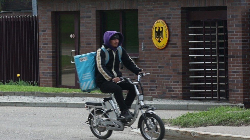 سفارة برلين لدى روسيا تشكو الانخفاض الكبير في عدد موظفيها بسبب قرارت موسكو