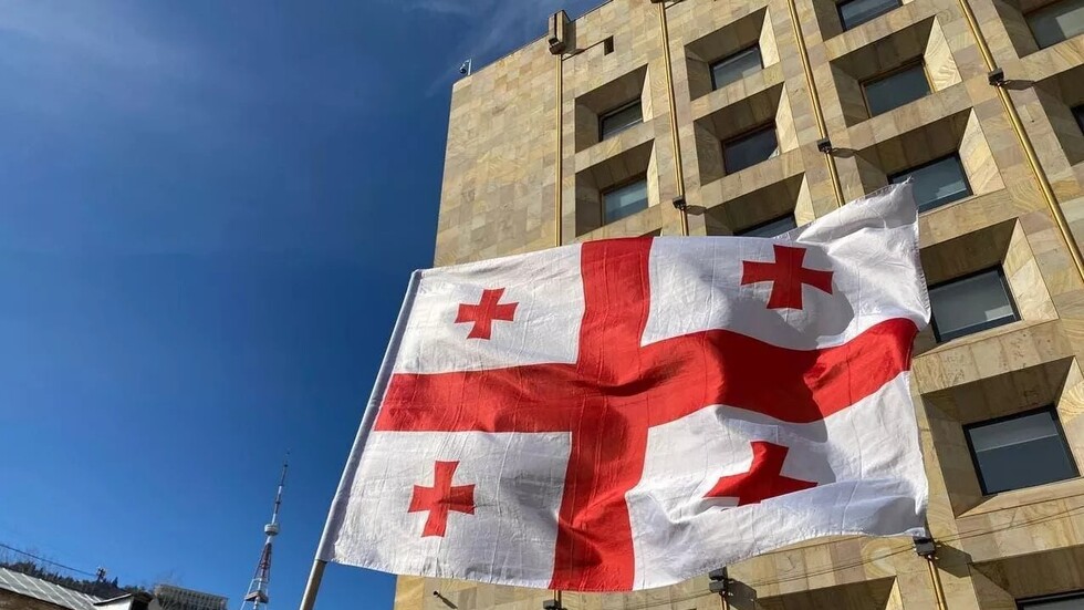 رئييس البرلمان الجورجي يضع سيناريو افتراضيا يحاكي اندلاع صراع مسلح بين روسيا وبلاده