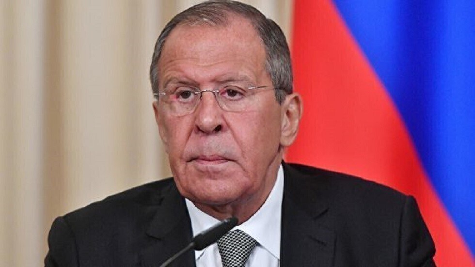 لافروف من بوروندي: نظام كييف انتقل إلى الأعمال الإرهابية باستخدام الأسلحة الغربية