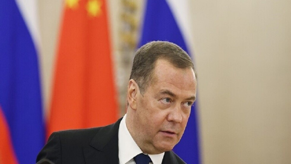 مدفيديف: تصدينا بنجاح لهجمات سيبرانية خارجية خلال انتخابات "روسيا الموحّدة"