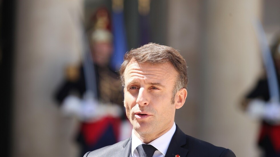 "محبطة لأوروبا".. ماكرون قلق من تبعات إطالة أمد النزاع في أوكرانيا على دعم كييف